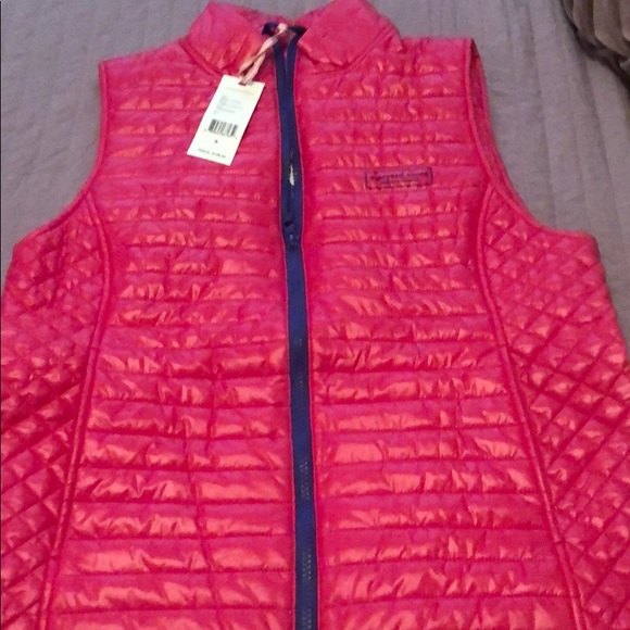 Vineyard Vines Puffer Vest - Picture 1 of 3